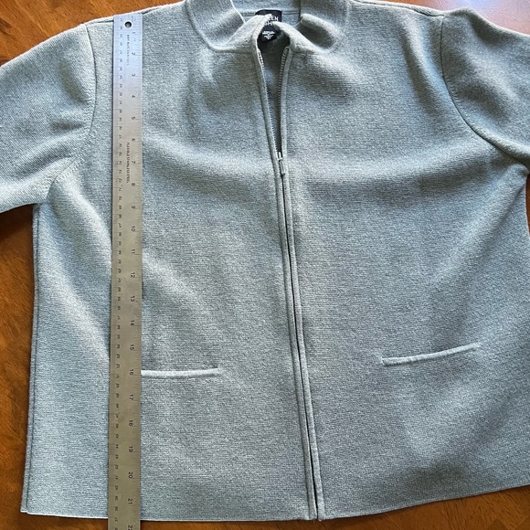 *Imperfect* Eileen Fisher Sweater Women's Medium Gray Full Zip 100% Wool - Picture 12 of 12